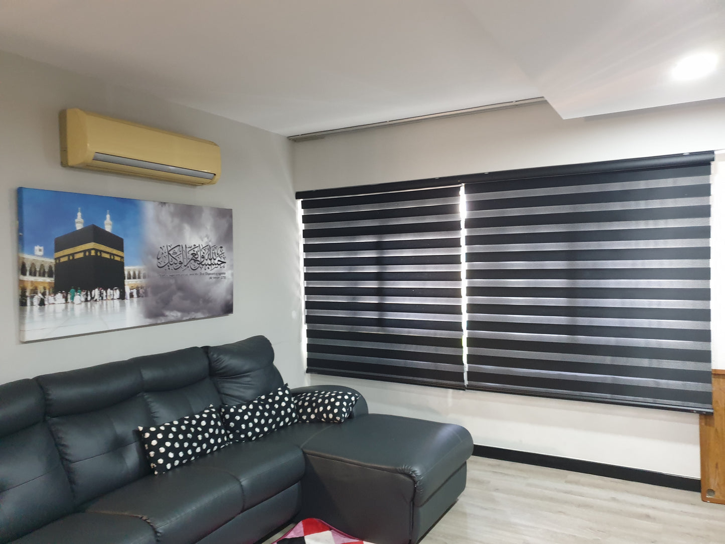 Korean Combi Blind - Black & White