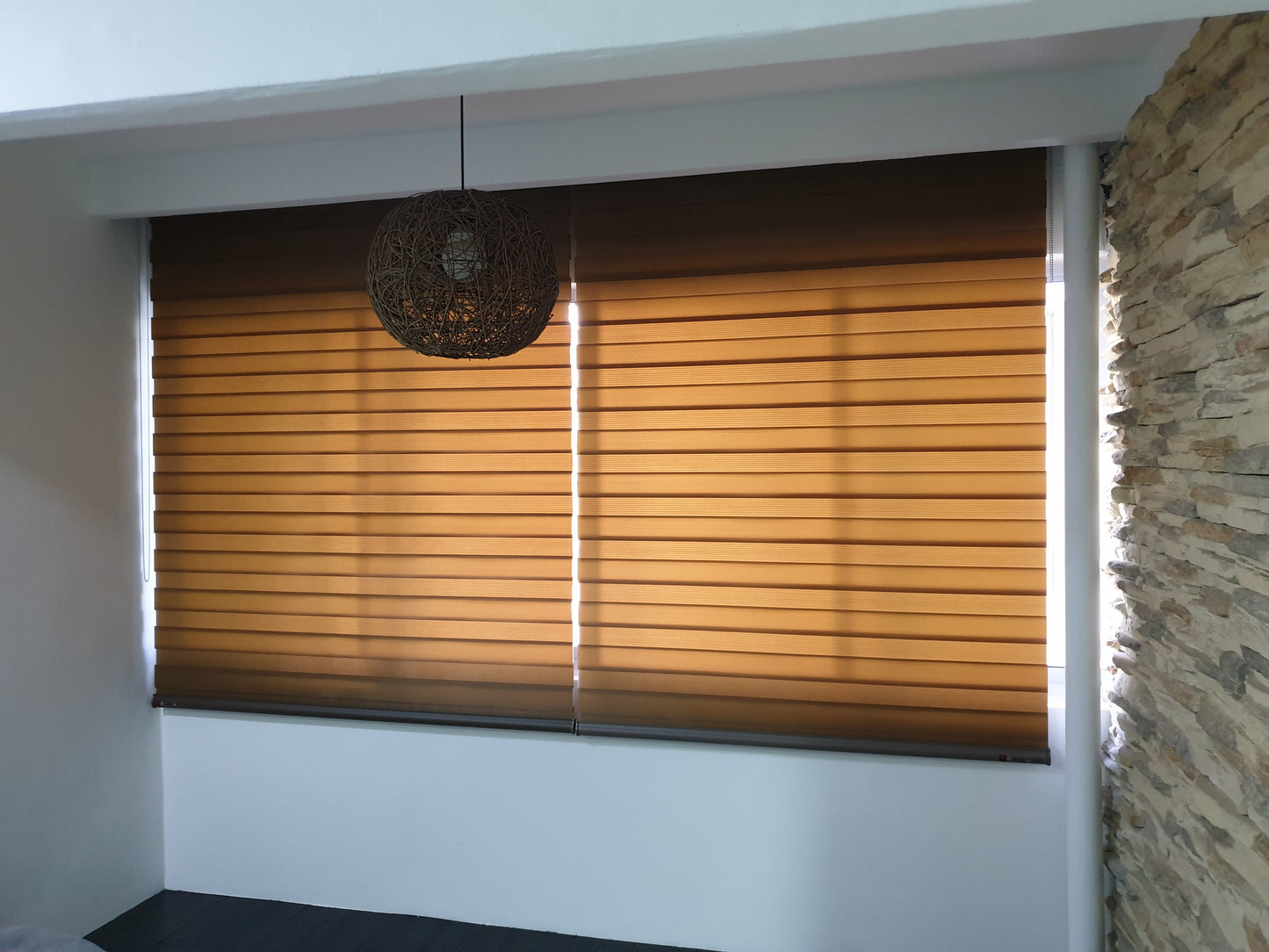 Korean Combi Blind - Dark Caramel